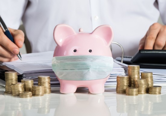 �me conviene retirar dinero si qued� desempleado?